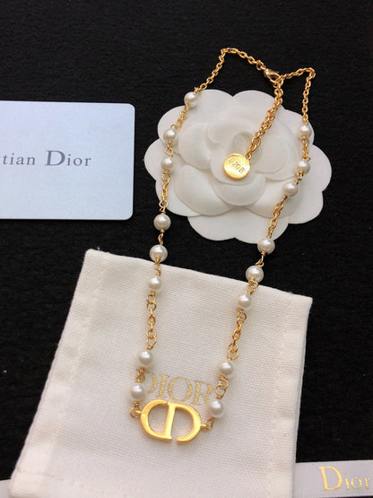 CD 26S CD LOGO PEARL CHAIN NECKLACE IN GOLD TONE METAL WITH WHITE PEARL 631005